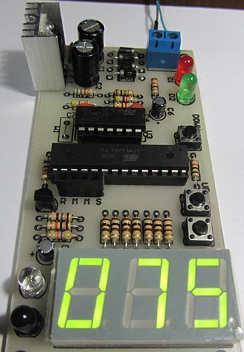 اندازه گیری ضربان قلب با نوک انگشتان AVR+C
